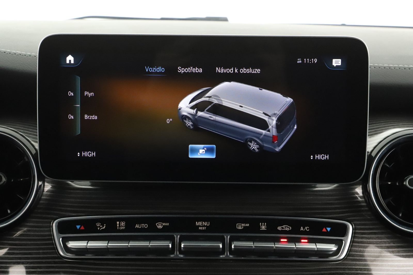 Mercedes-Benz V - 2023