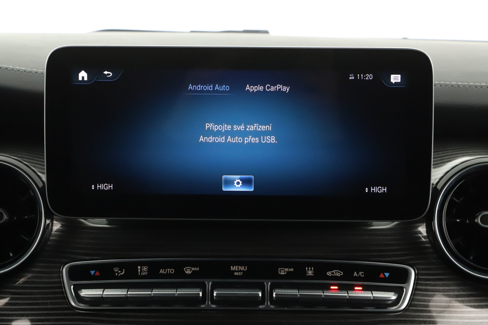 Mercedes-Benz V - 2023