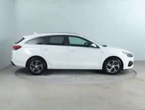 Hyundai i30 - 2022
