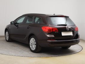 Opel Astra - 2015