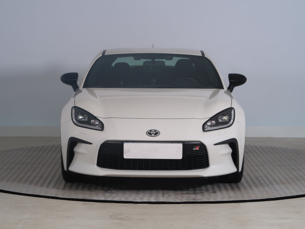 Toyota GR 86