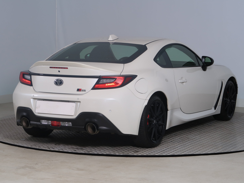 Toyota GR 86