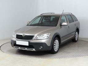 Skoda Octavia Scout - 2012