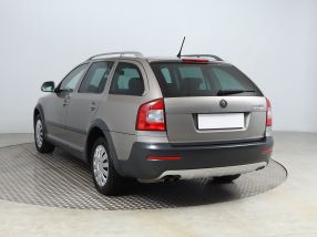 Skoda Octavia Scout - 2012
