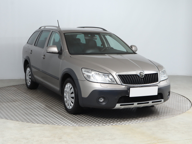 Škoda Octavia Scout 2012
