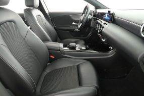 Mercedes-Benz A - 2019