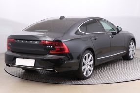 Volvo S90 - 2018