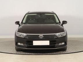 Volkswagen Passat - 2016