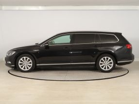 Volkswagen Passat - 2016