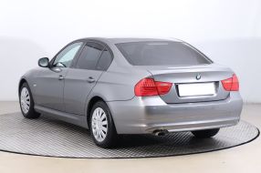 BMW 3 - 2011
