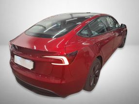 Tesla Model 3 - 2025