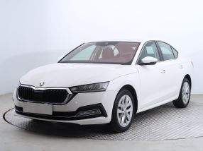 Škoda Octavia - 2023