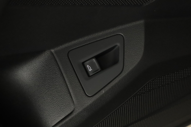 Volkswagen Touareg - 2021