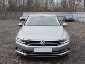 Volkswagen Passat - 2016