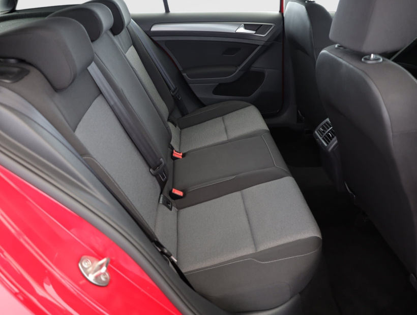 Volkswagen Golf, 2014