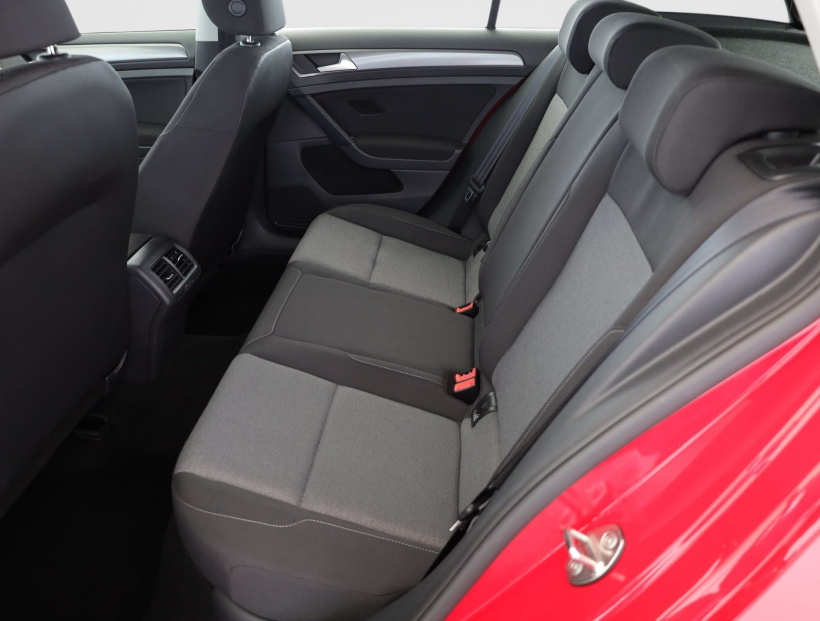 Volkswagen Golf, 2014