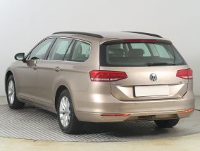 Volkswagen Passat - 2016