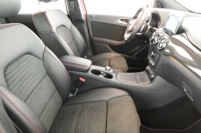 Mercedes-Benz B - 2018