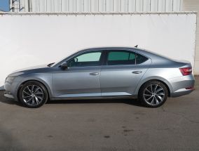 Škoda Superb - 2015