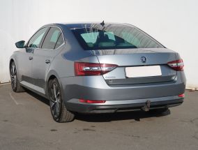 Škoda Superb - 2015