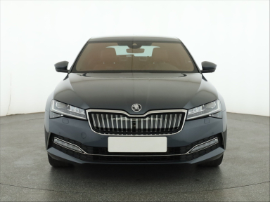 Škoda Superb - 2022