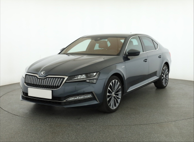 Škoda Superb - 2022