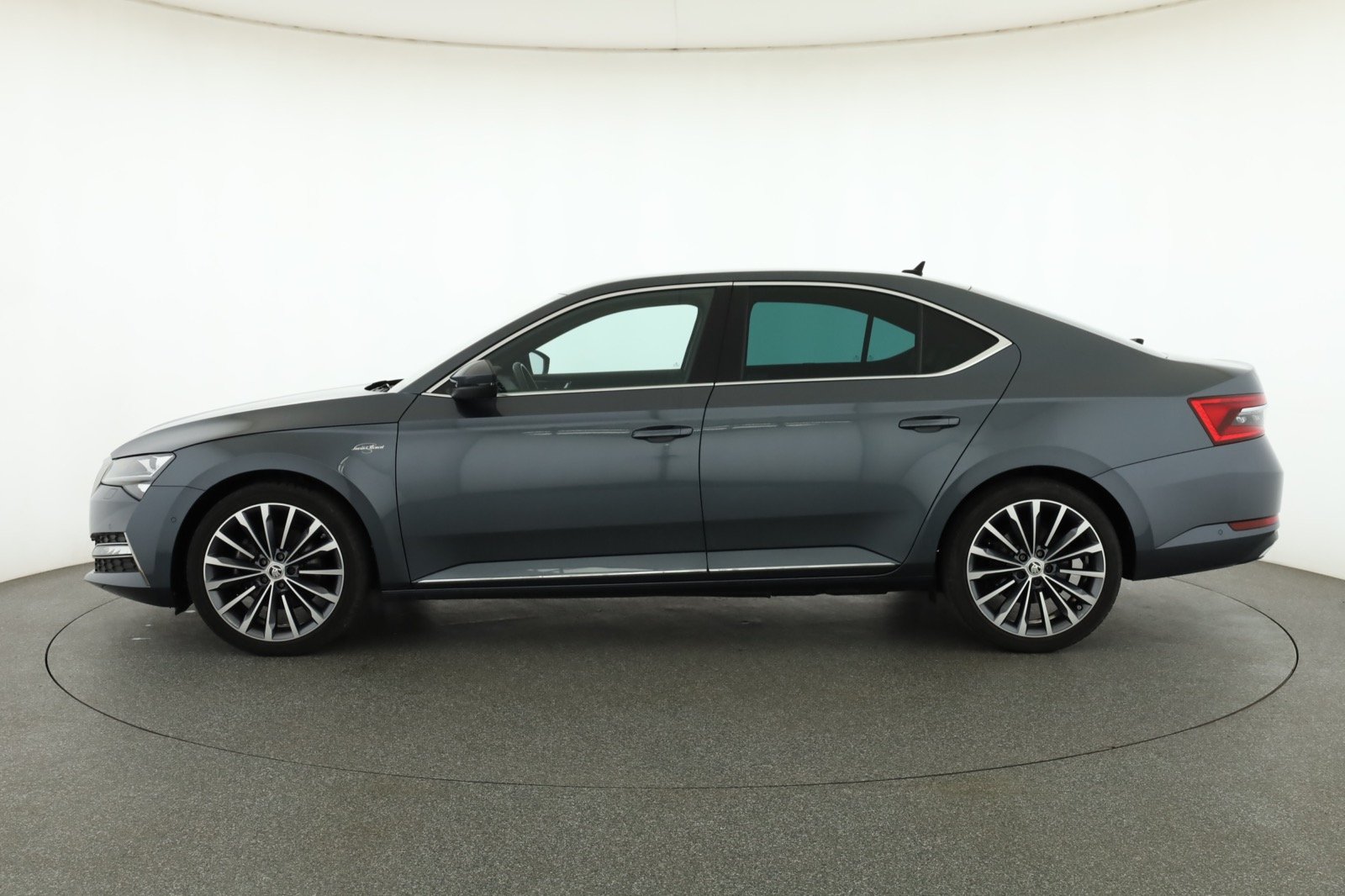 Škoda Superb - 2022