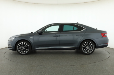 Škoda Superb - 2022