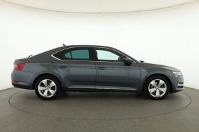 Škoda Superb - 2022