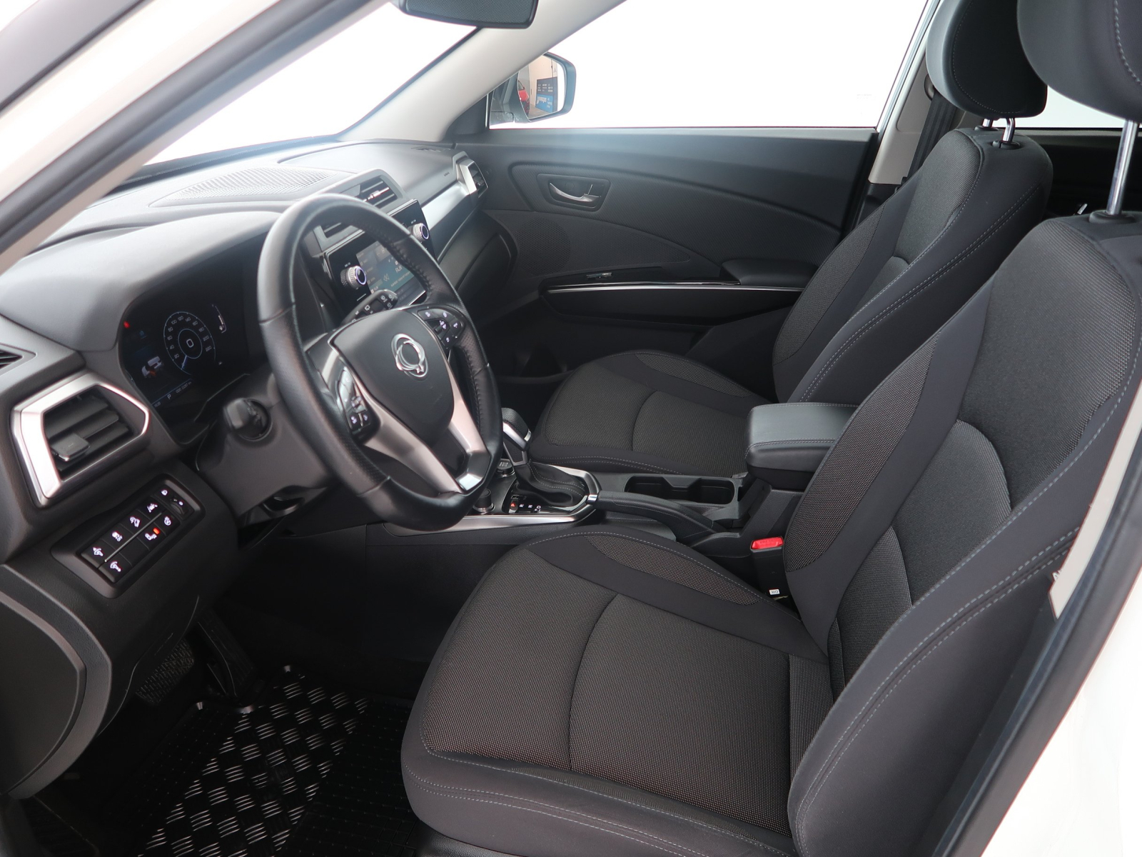 SsangYong Tivoli Grand - 2024