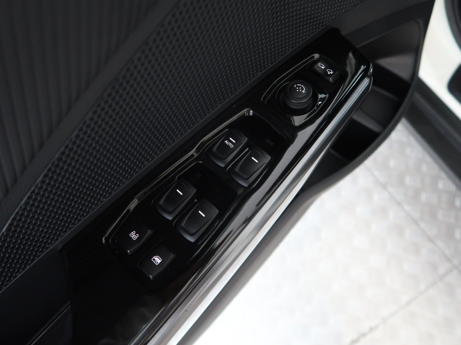 SsangYong Tivoli Grand - 2024