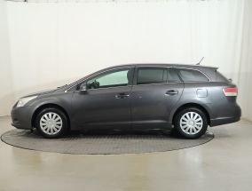 Toyota Avensis - 2011
