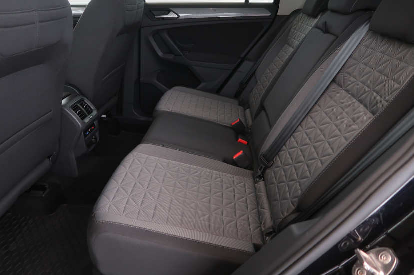 Volkswagen Tiguan, 2020