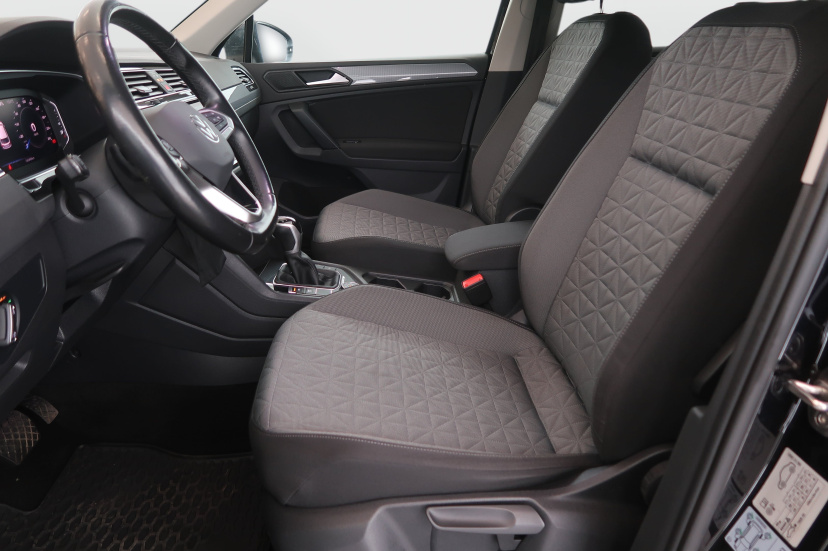 Volkswagen Tiguan, 2020