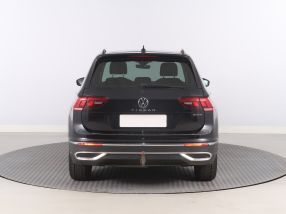 Volkswagen Tiguan - 2020