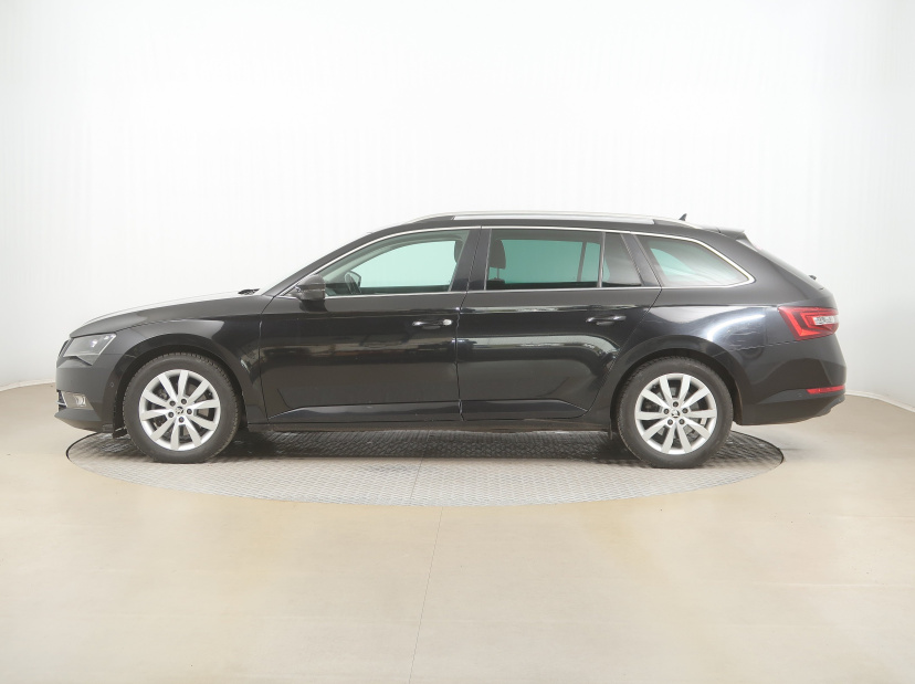 Škoda Superb, 2015