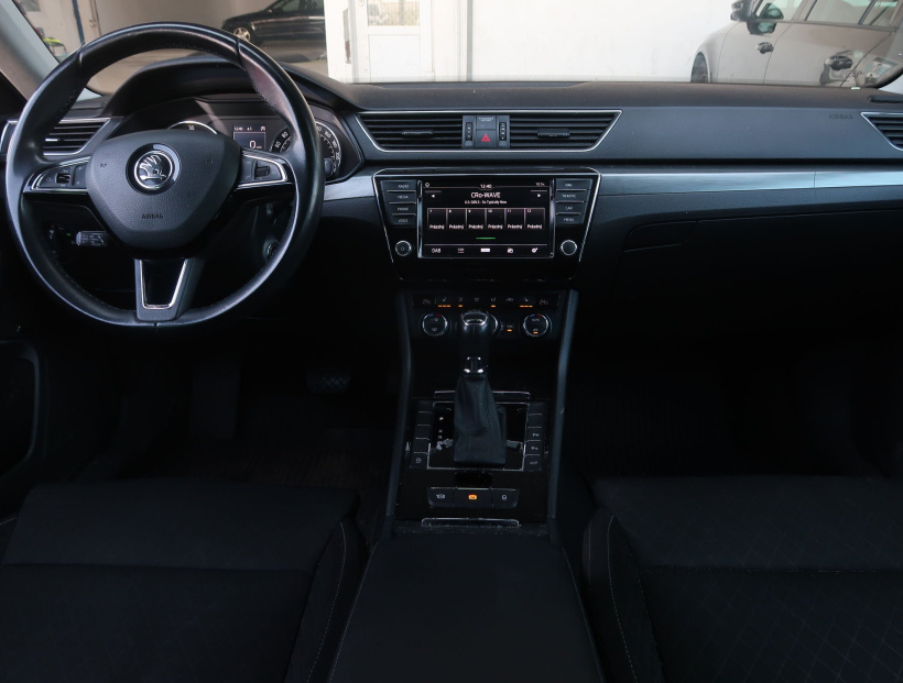 Škoda Superb, 2015