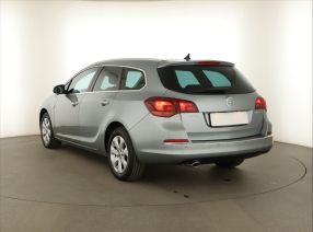 Opel Astra - 2015