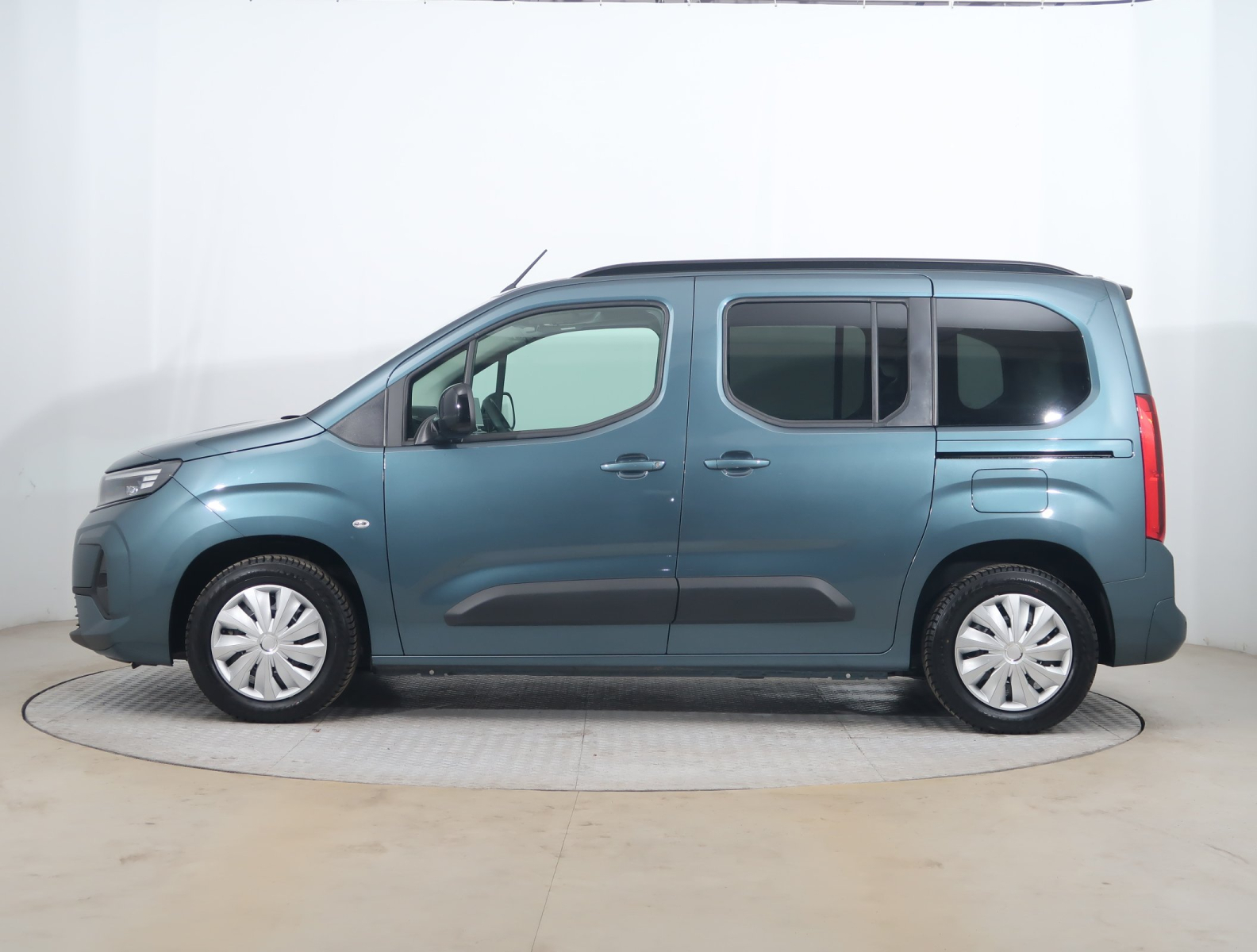 Opel Combo - 2024
