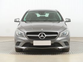 Mercedes-Benz CLA - 2015