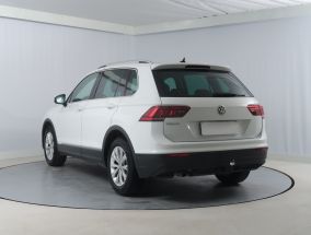 Volkswagen Tiguan - 2019