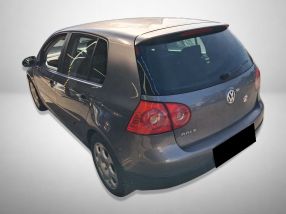 Volkswagen Golf - 2005