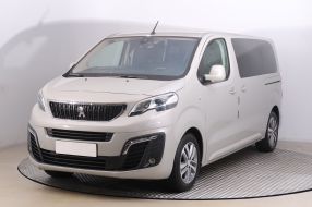 Peugeot Traveller - 2021