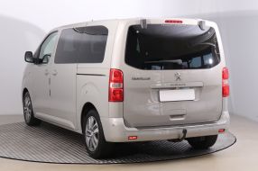 Peugeot Traveller - 2021