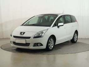 Peugeot 5008 - 2011