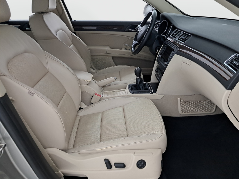 Škoda Superb, 2014