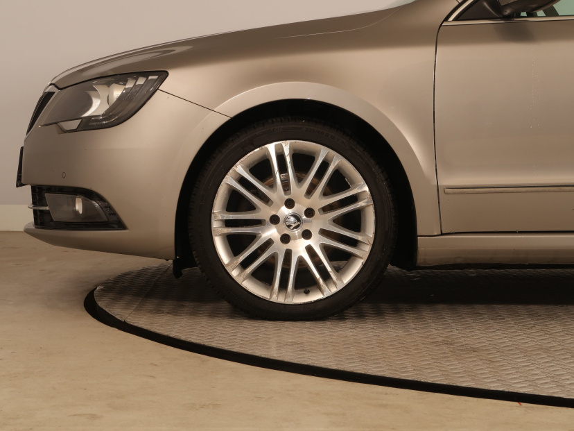 Škoda Superb, 2014