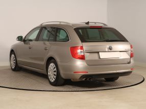 Škoda Superb - 2014