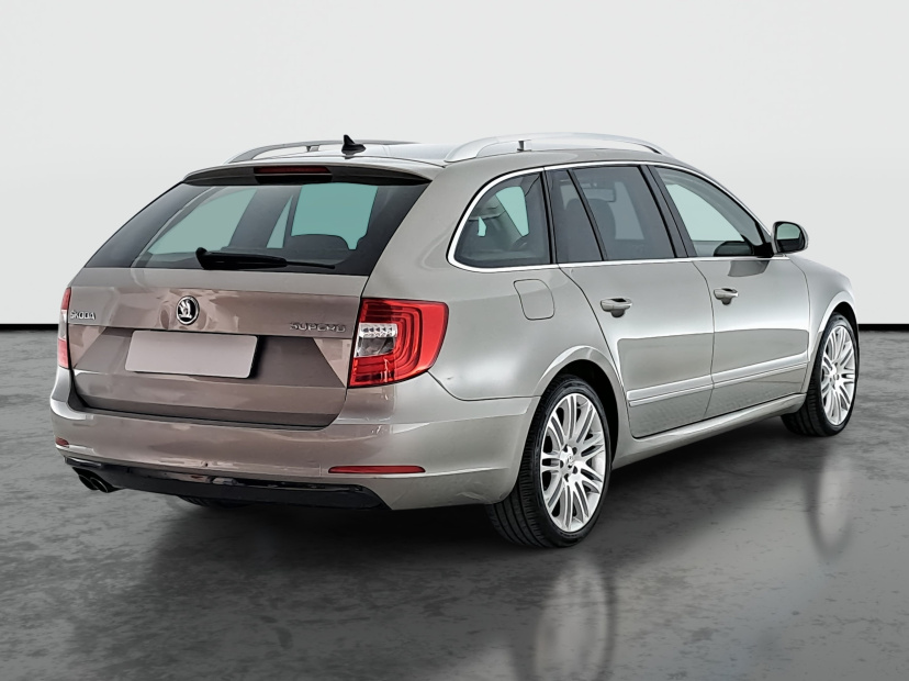 Škoda Superb, 2014