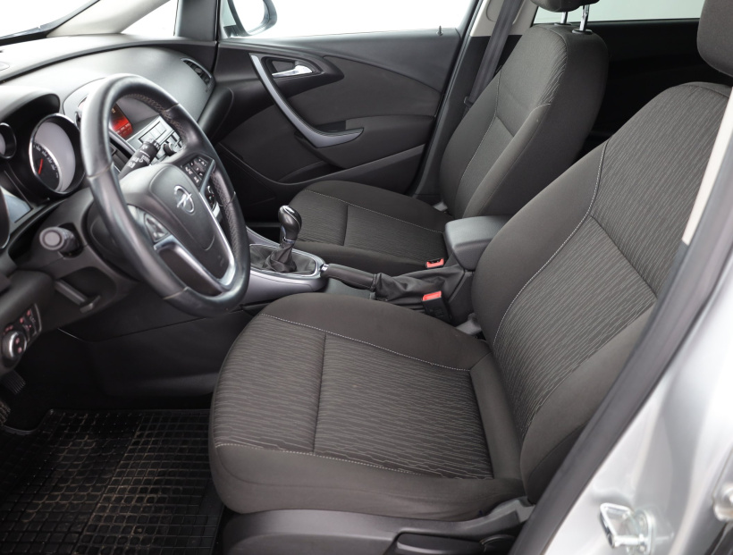 Opel Astra, 2015
